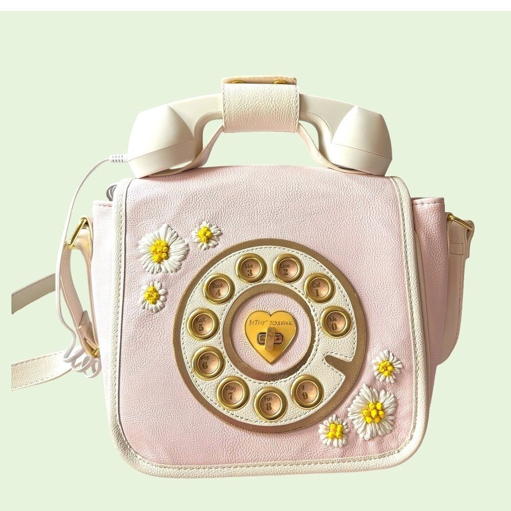 Betsey Johnson Call Me Phone Crossbody Bag Pink Daisy Bluetooth Handset Y2K - Picture 1 of 16